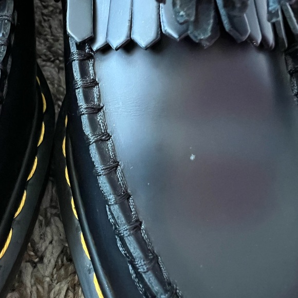 Dr. Martens smooth black leather Adrian tassel loafer shoes Women’s sz 9 - Picture 3 of 11